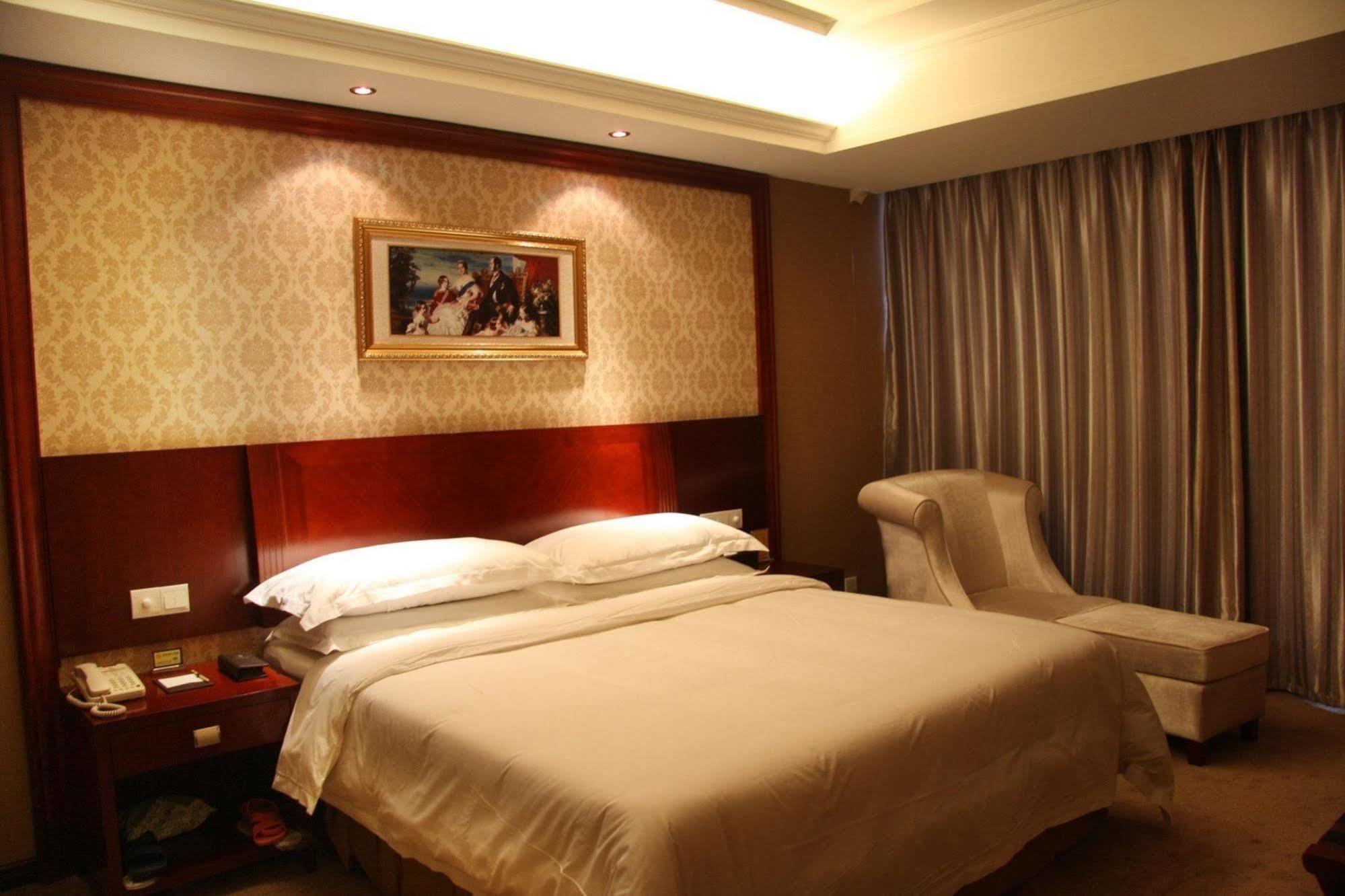 Vienna Hotel Nanchang Ruzi Road מראה חיצוני תמונה